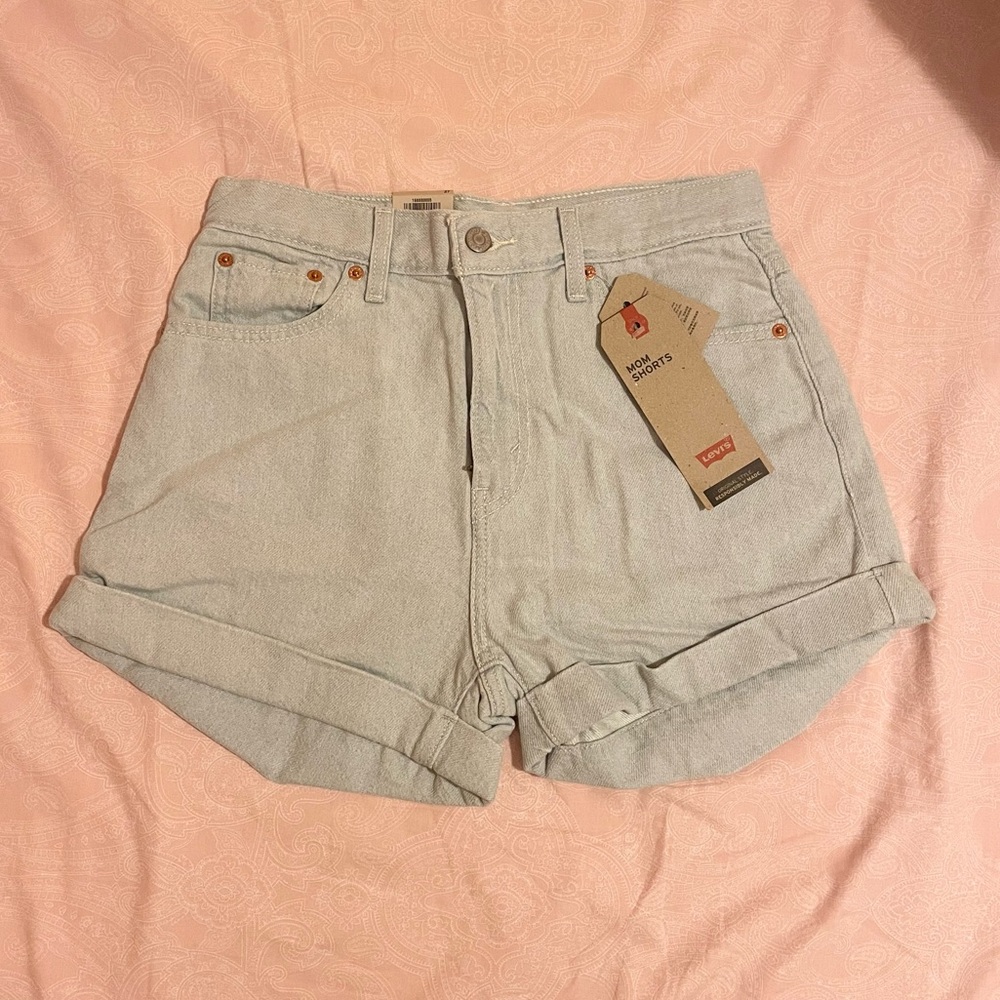 Levi’s A-Line Mom Shorts